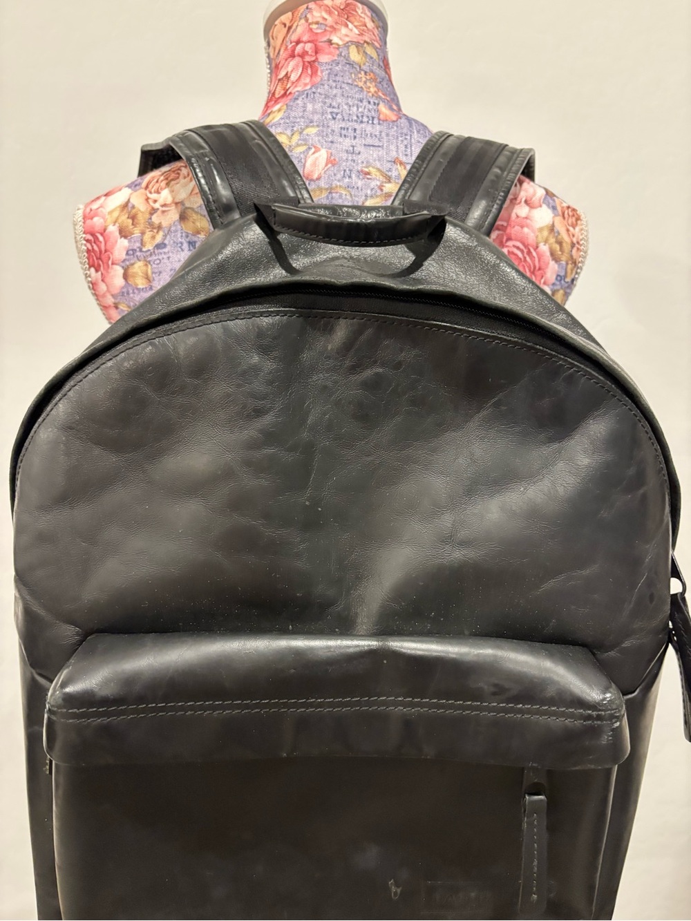 Eastpak Padded Pak R Classic Black Ink Leather Backpack - Picture 3 of 12